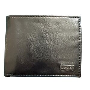 Levis Mens RFID Blocking Bifold Wallet Black Coated Leather 31LV130033